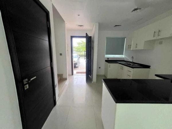 3-Bedroom Corner Townhouse | Vardon Cluster | For Sale | 1600 sqft
