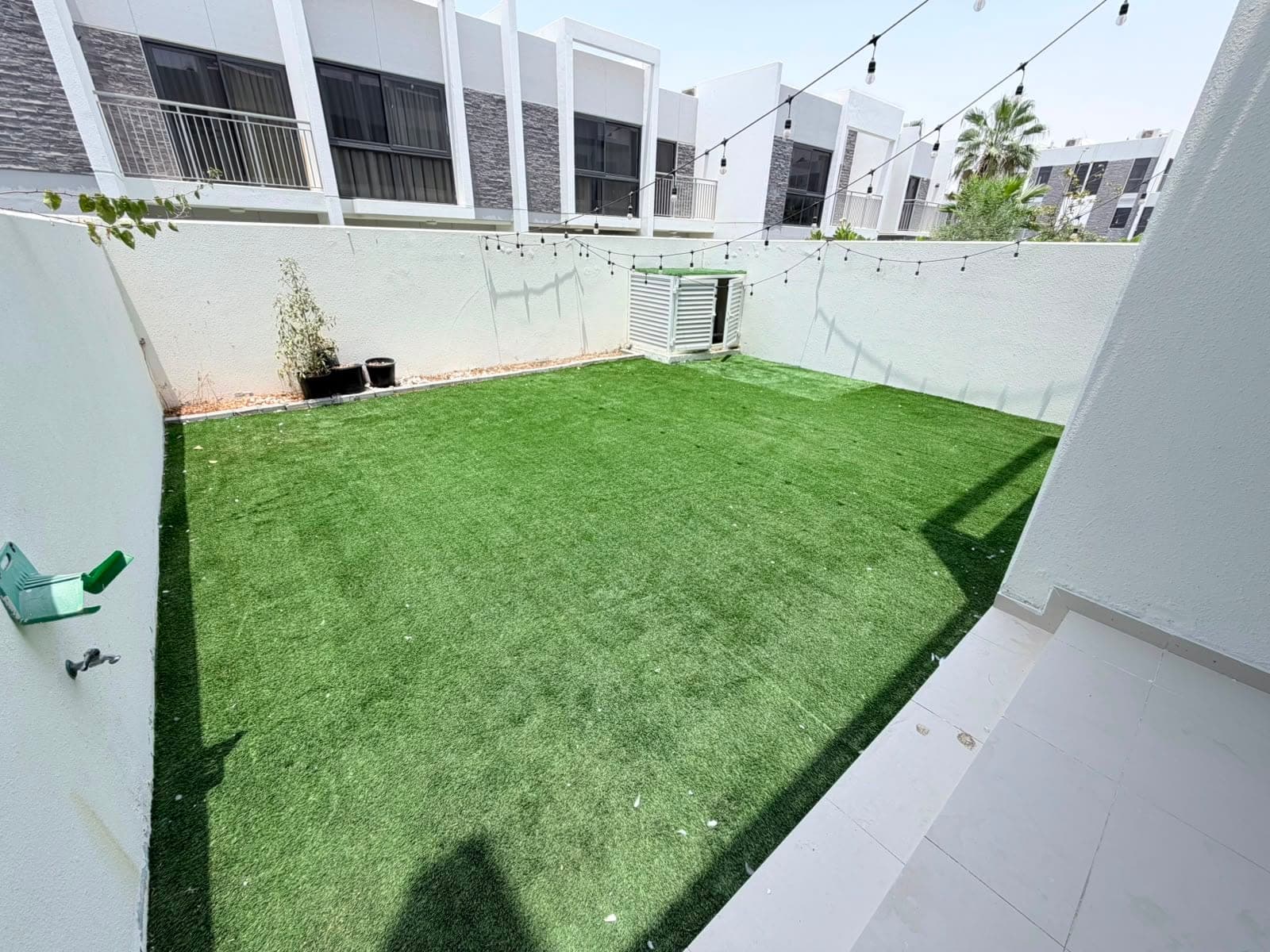 3-Bedroom + Maid Room  | Middle Unit | R2M
