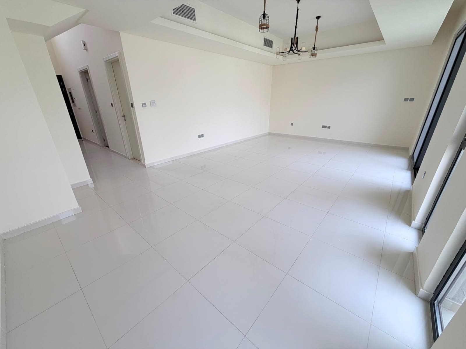 3-Bedroom + Maid Room | Middle Unit | R2M